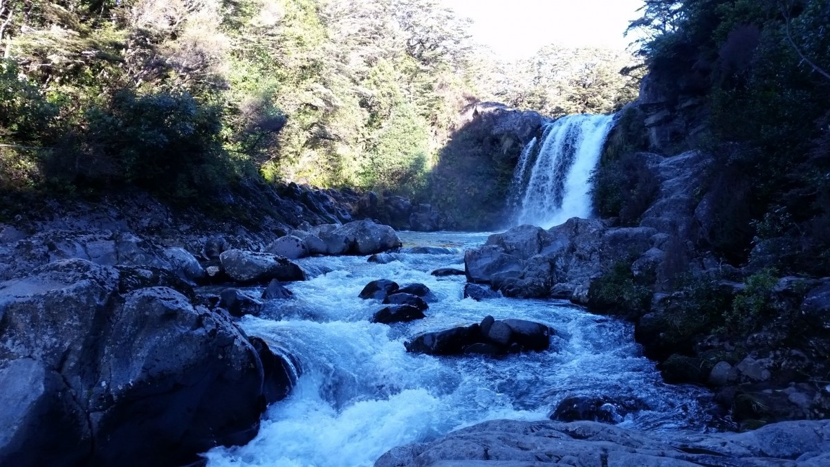 Cascade de Gollum - Eléonore \u0026 Julien, image size:1200x675